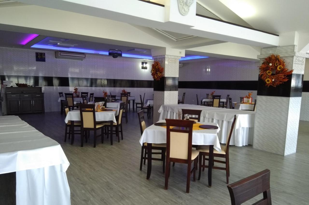 Restaurant And Pension Stenly Spissky Stvrtok Exterior foto